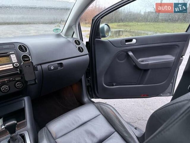 Сірий Фольксваген Golf Plus, об'ємом двигуна 1.39 л та пробігом 266 тис. км за 7150 $, фото 20 на Automoto.ua