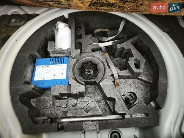 Серый Фольксваген Гольф Плюс, объемом двигателя 1.6 л и пробегом 163 тыс. км за 6900 $, фото 66 на Automoto.ua