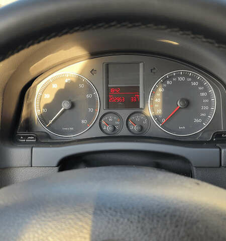 Серый Фольксваген Гольф Плюс, объемом двигателя 1.6 л и пробегом 203 тыс. км за 5700 $, фото 15 на Automoto.ua