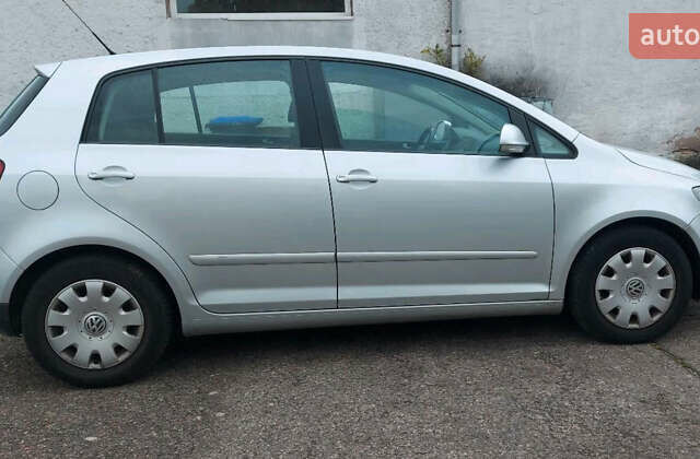 Серый Фольксваген Гольф Плюс, объемом двигателя 0 л и пробегом 196 тыс. км за 4555 $, фото 8 на Automoto.ua