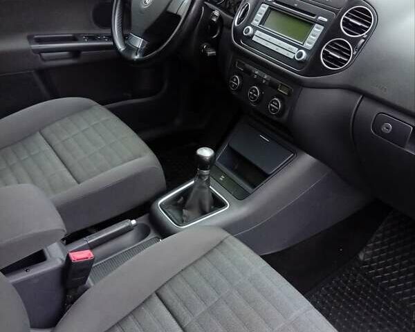 Сірий Фольксваген Golf Plus, об'ємом двигуна 1.4 л та пробігом 186 тис. км за 5899 $, фото 21 на Automoto.ua