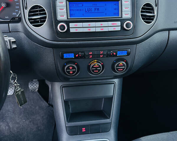 Серый Фольксваген Гольф Плюс, объемом двигателя 1.6 л и пробегом 180 тыс. км за 5699 $, фото 31 на Automoto.ua