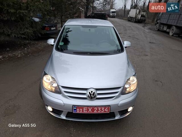 Серый Фольксваген Гольф Плюс, объемом двигателя 1.4 л и пробегом 222 тыс. км за 5850 $, фото 24 на Automoto.ua