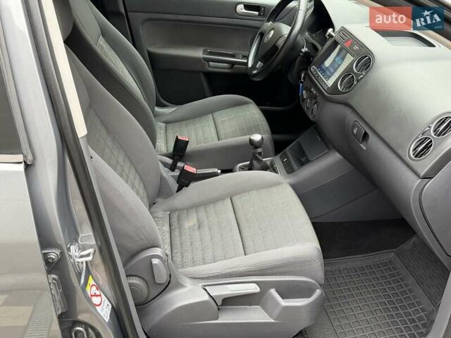 Сірий Фольксваген Golf Plus, об'ємом двигуна 1.9 л та пробігом 241 тис. км за 6600 $, фото 41 на Automoto.ua