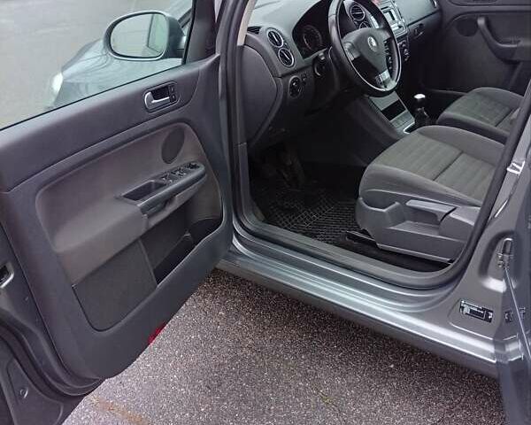 Сірий Фольксваген Golf Plus, об'ємом двигуна 1.4 л та пробігом 186 тис. км за 5899 $, фото 14 на Automoto.ua