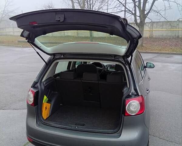 Сірий Фольксваген Golf Plus, об'ємом двигуна 1.4 л та пробігом 186 тис. км за 5899 $, фото 12 на Automoto.ua