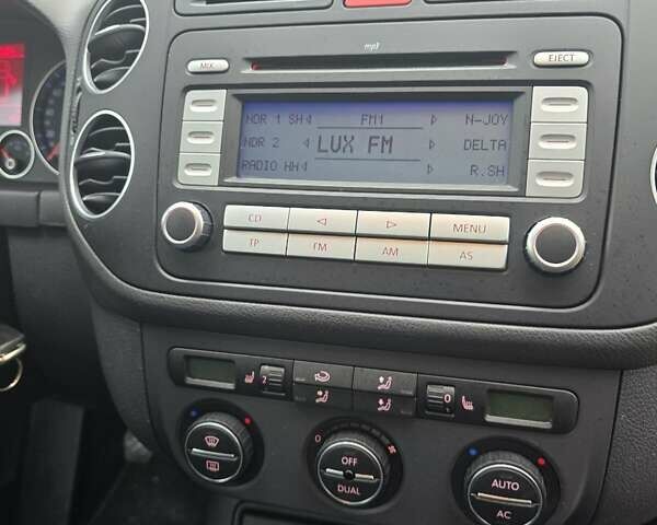 Фольксваген Гольф Плюс 2007 в Луцке на Automoto.ua Серый Фольксваген Гольф Плюс, объемом двигателя 1.6 л и пробегом 226 тыс. км за 6000 $, фото 21 на Automoto.ua