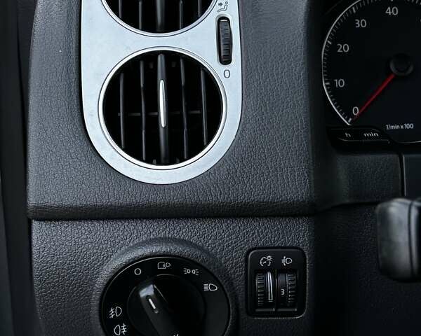 Серый Фольксваген Гольф Плюс, объемом двигателя 1.6 л и пробегом 223 тыс. км за 7499 $, фото 97 на Automoto.ua