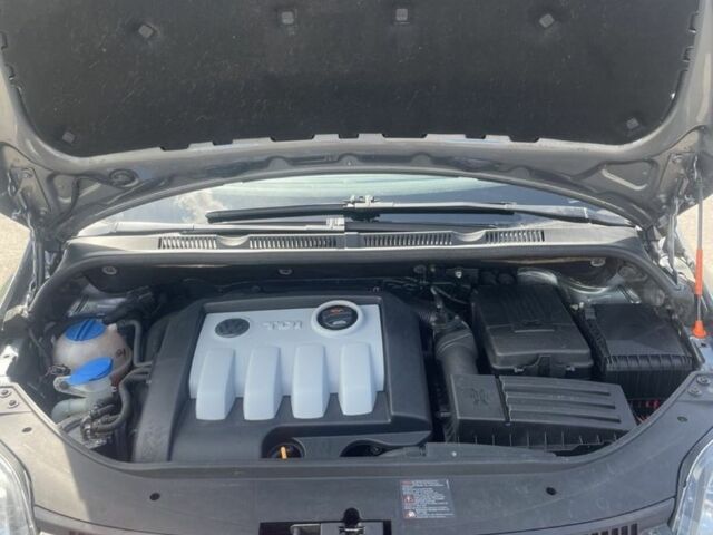 Серый Фольксваген Гольф Плюс, объемом двигателя 1.9 л и пробегом 240 тыс. км за 6500 $, фото 5 на Automoto.ua