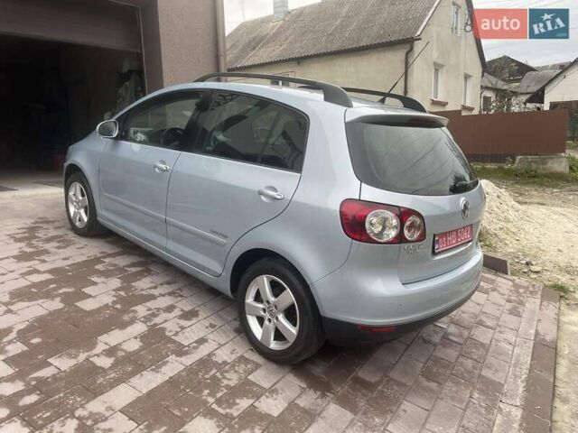 Серый Фольксваген Гольф Плюс, объемом двигателя 1.6 л и пробегом 198 тыс. км за 6900 $, фото 6 на Automoto.ua