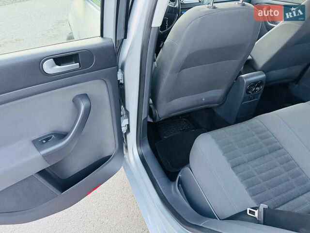 Серый Фольксваген Гольф Плюс, объемом двигателя 1.6 л и пробегом 180 тыс. км за 5699 $, фото 45 на Automoto.ua