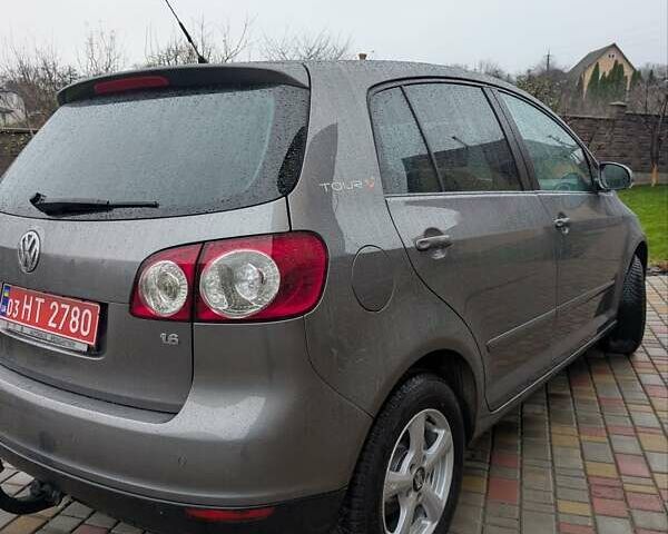 Сірий Фольксваген Golf Plus, об'ємом двигуна 1.62 л та пробігом 194 тис. км за 6000 $, фото 6 на Automoto.ua