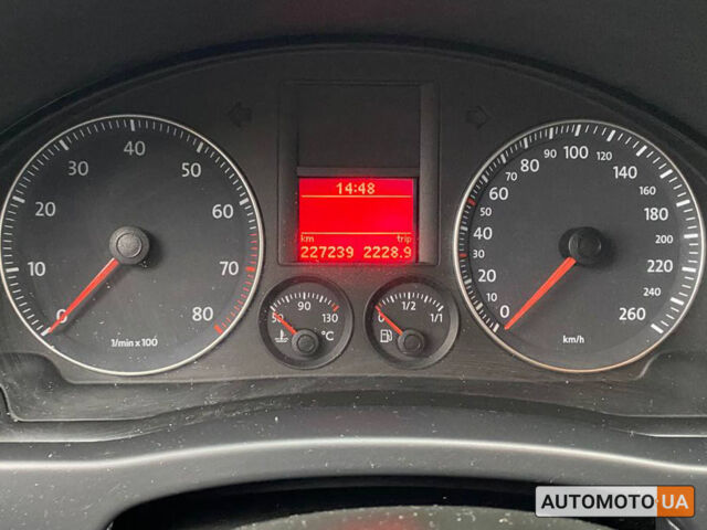 Серый Фольксваген Гольф Плюс, объемом двигателя 1.4 л и пробегом 227 тыс. км за 6300 $, фото 16 на Automoto.ua