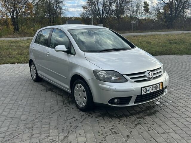 Серый Фольксваген Гольф Плюс, объемом двигателя 1.6 л и пробегом 198 тыс. км за 5800 $, фото 8 на Automoto.ua