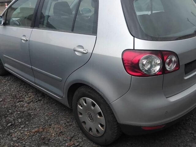 Серый Фольксваген Гольф Плюс, объемом двигателя 0 л и пробегом 196 тыс. км за 3999 $, фото 3 на Automoto.ua