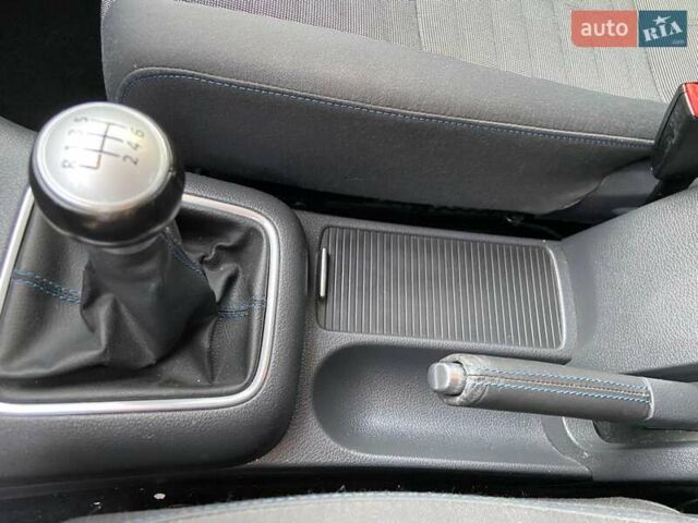 Серый Фольксваген Гольф Плюс, объемом двигателя 1.6 л и пробегом 197 тыс. км за 6300 $, фото 26 на Automoto.ua