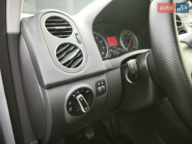 Серый Фольксваген Гольф Плюс, объемом двигателя 1.6 л и пробегом 163 тыс. км за 6900 $, фото 41 на Automoto.ua