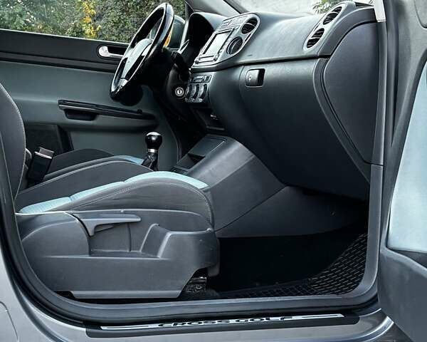 Серый Фольксваген Гольф Плюс, объемом двигателя 1.6 л и пробегом 223 тыс. км за 7499 $, фото 83 на Automoto.ua