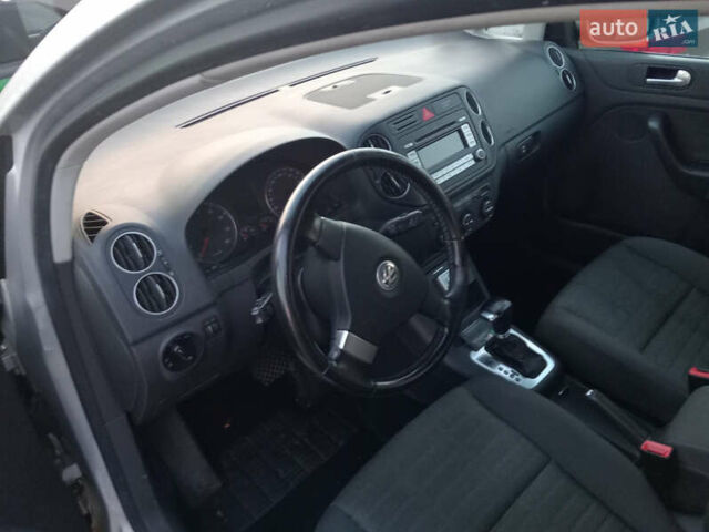 Серый Фольксваген Гольф Плюс, объемом двигателя 0 л и пробегом 190 тыс. км за 4999 $, фото 5 на Automoto.ua