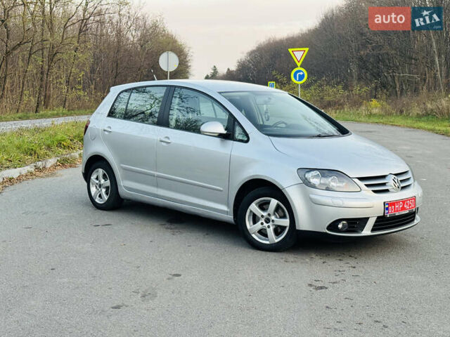 Серый Фольксваген Гольф Плюс, объемом двигателя 1.6 л и пробегом 180 тыс. км за 5699 $, фото 9 на Automoto.ua