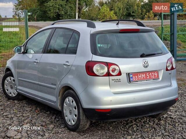 Фольксваген Гольф Плюс 2007 в Луцке на Automoto.ua Серый Фольксваген Гольф Плюс, объемом двигателя 1.6 л и пробегом 200 тыс. км за 5700 $, фото 17 на Automoto.ua