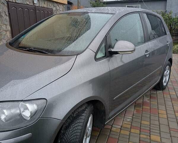 Сірий Фольксваген Golf Plus, об'ємом двигуна 1.62 л та пробігом 194 тис. км за 6000 $, фото 8 на Automoto.ua