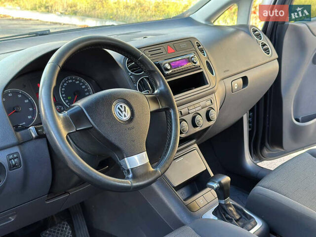 Фольксваген Гольф Плюс 2007 в Днепре (Днепропетровске) на Automoto.ua Серый Фольксваген Гольф Плюс, объемом двигателя 1.6 л и пробегом 233 тыс. км за 7299 $, фото 10 на Automoto.ua
