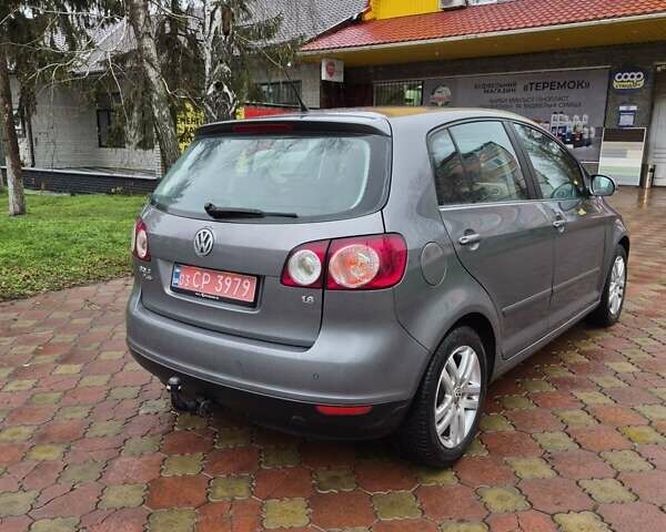 Серый Фольксваген Гольф Плюс, объемом двигателя 1.6 л и пробегом 188 тыс. км за 7100 $, фото 1 на Automoto.ua