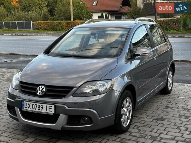 Серый Фольксваген Гольф Плюс, объемом двигателя 1.6 л и пробегом 223 тыс. км за 7499 $, фото 31 на Automoto.ua