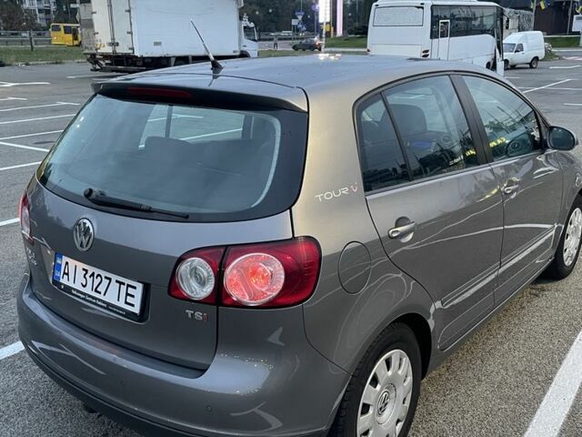Сірий Фольксваген Golf Plus, об'ємом двигуна 1.4 л та пробігом 186 тис. км за 5400 $, фото 2 на Automoto.ua