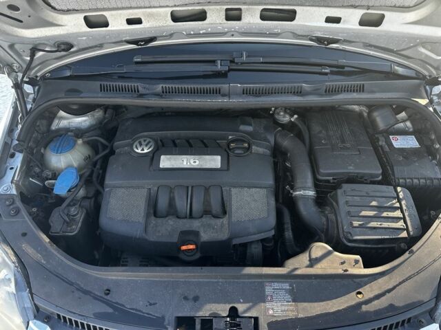 Серый Фольксваген Гольф Плюс, объемом двигателя 1.6 л и пробегом 247 тыс. км за 5700 $, фото 12 на Automoto.ua