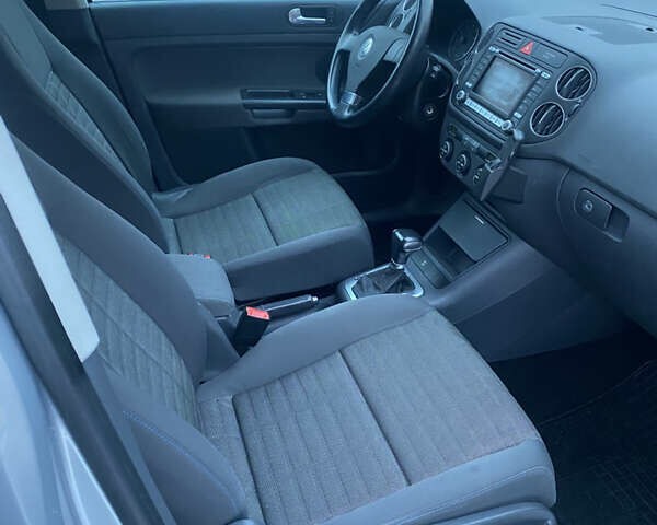 Сірий Фольксваген Golf Plus, об'ємом двигуна 1.6 л та пробігом 183 тис. км за 8100 $, фото 18 на Automoto.ua