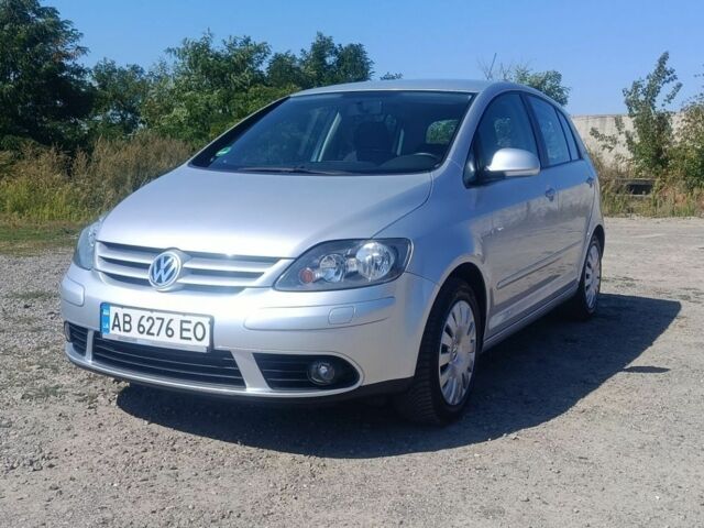Сірий Фольксваген Golf Plus, об'ємом двигуна 1.6 л та пробігом 145 тис. км за 7900 $, фото 1 на Automoto.ua