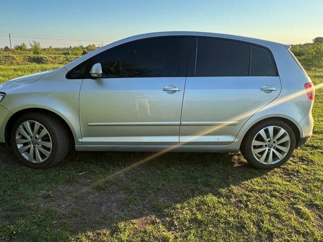 Сірий Фольксваген Golf Plus, об'ємом двигуна 1.4 л та пробігом 243 тис. км за 7000 $, фото 2 на Automoto.ua