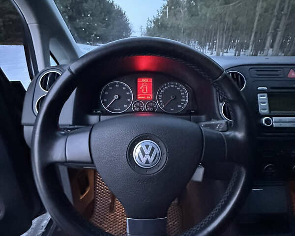 Сірий Фольксваген Golf Plus, об'ємом двигуна 1.39 л та пробігом 164 тис. км за 6500 $, фото 12 на Automoto.ua