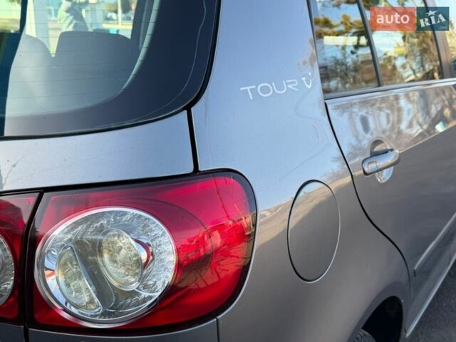 Сірий Фольксваген Golf Plus, об'ємом двигуна 1.6 л та пробігом 223 тис. км за 6499 $, фото 21 на Automoto.ua