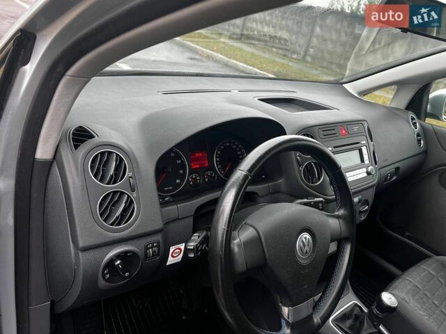 Сірий Фольксваген Golf Plus, об'ємом двигуна 1.6 л та пробігом 128 тис. км за 6200 $, фото 20 на Automoto.ua