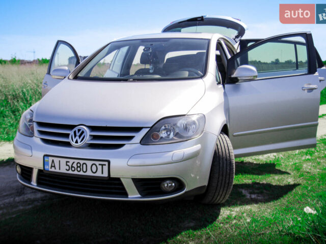 Сірий Фольксваген Golf Plus, об'ємом двигуна 2 л та пробігом 260 тис. км за 8500 $, фото 1 на Automoto.ua