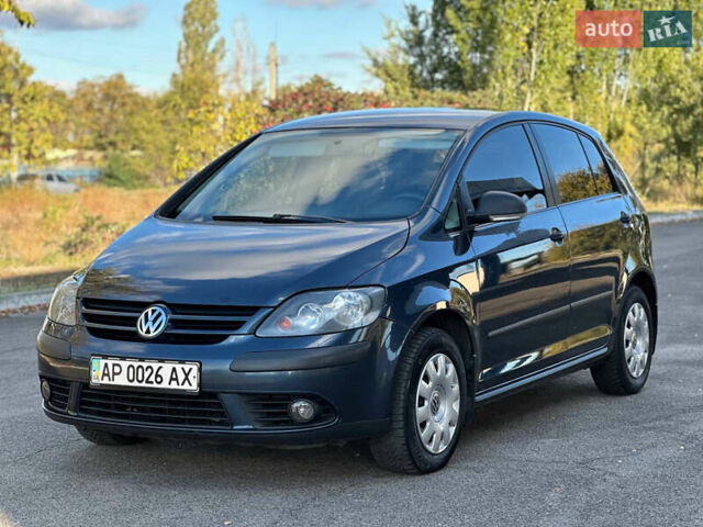 Фольксваген Гольф Плюс 2007 в Днепре (Днепропетровске) на Automoto.ua Серый Фольксваген Гольф Плюс, объемом двигателя 1.6 л и пробегом 233 тыс. км за 7299 $, фото 4 на Automoto.ua