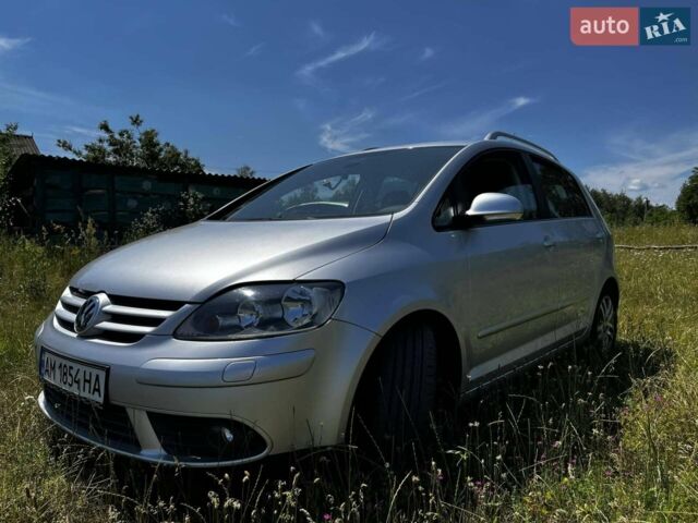 Сірий Фольксваген Golf Plus, об'ємом двигуна 1.4 л та пробігом 193 тис. км за 6400 $, фото 5 на Automoto.ua
