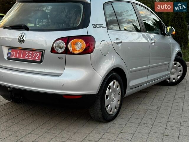 Сірий Фольксваген Golf Plus, об'ємом двигуна 1.6 л та пробігом 226 тис. км за 5500 $, фото 23 на Automoto.ua