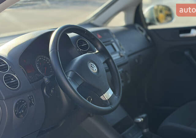 Серый Фольксваген Гольф Плюс, объемом двигателя 1.4 л и пробегом 181 тыс. км за 6999 $, фото 34 на Automoto.ua