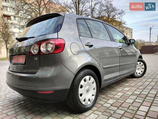 Серый Фольксваген Гольф Плюс, объемом двигателя 1.6 л и пробегом 106 тыс. км за 7300 $, фото 8 на Automoto.ua