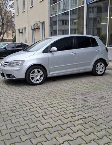 Серый Фольксваген Гольф Плюс, объемом двигателя 1.6 л и пробегом 191 тыс. км за 6900 $, фото 8 на Automoto.ua