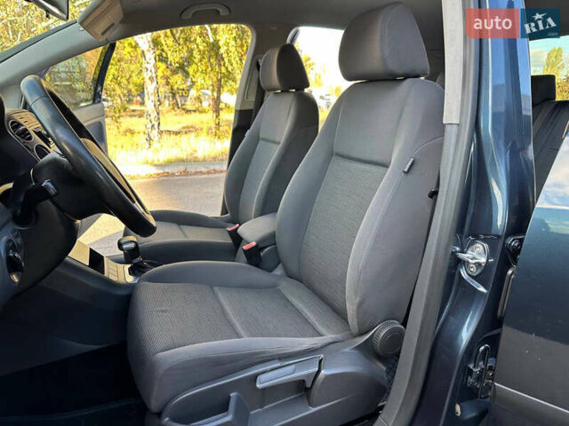 Фольксваген Гольф Плюс 2007 в Днепре (Днепропетровске) на Automoto.ua Серый Фольксваген Гольф Плюс, объемом двигателя 1.6 л и пробегом 233 тыс. км за 7299 $, фото 12 на Automoto.ua