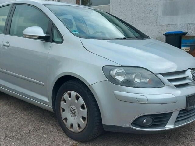 Фольксваген Гольф Плюс 2007 в Луцке на Automoto.ua Серый Фольксваген Гольф Плюс, объемом двигателя 1.4 л и пробегом 196 тыс. км за 5250 $, фото 2 на Automoto.ua