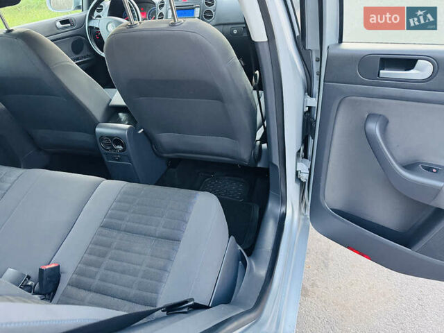 Серый Фольксваген Гольф Плюс, объемом двигателя 1.6 л и пробегом 180 тыс. км за 5699 $, фото 43 на Automoto.ua