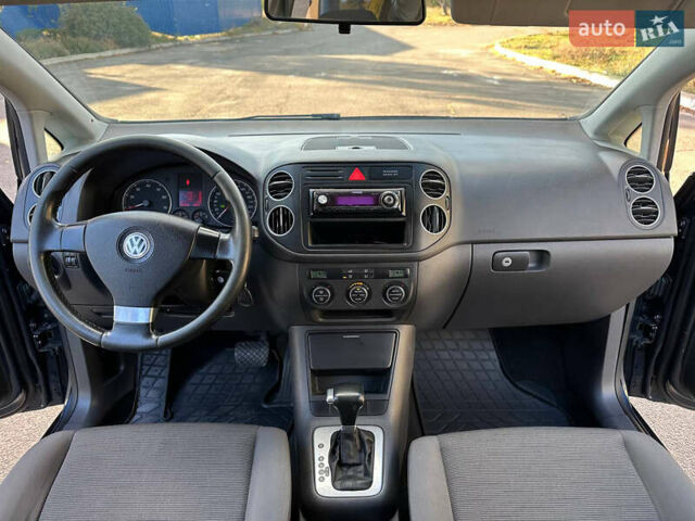 Фольксваген Гольф Плюс 2007 в Днепре (Днепропетровске) на Automoto.ua Серый Фольксваген Гольф Плюс, объемом двигателя 1.6 л и пробегом 233 тыс. км за 7299 $, фото 21 на Automoto.ua