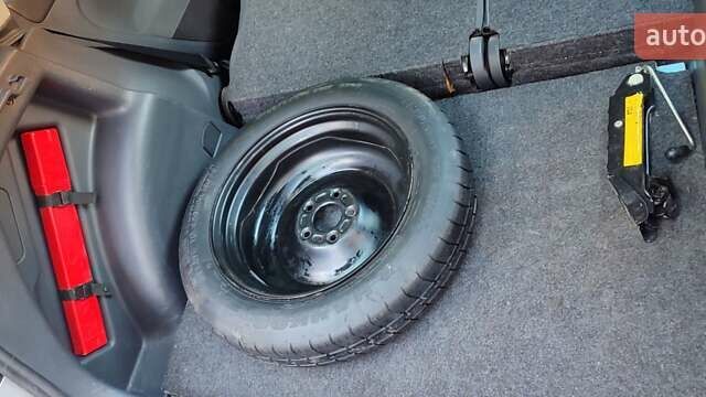 Фольксваген Гольф Плюс 2007 в Житомире на Automoto.ua Серый Фольксваген Гольф Плюс, объемом двигателя 1.6 л и пробегом 257 тыс. км за 5500 $, фото 6 на Automoto.ua