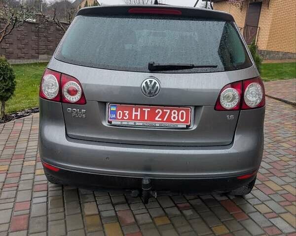 Сірий Фольксваген Golf Plus, об'ємом двигуна 1.62 л та пробігом 194 тис. км за 6000 $, фото 7 на Automoto.ua